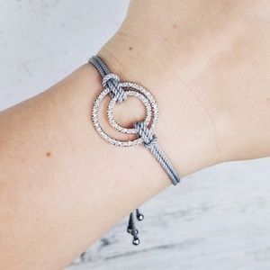 Zirconia circle adjustable bracelet